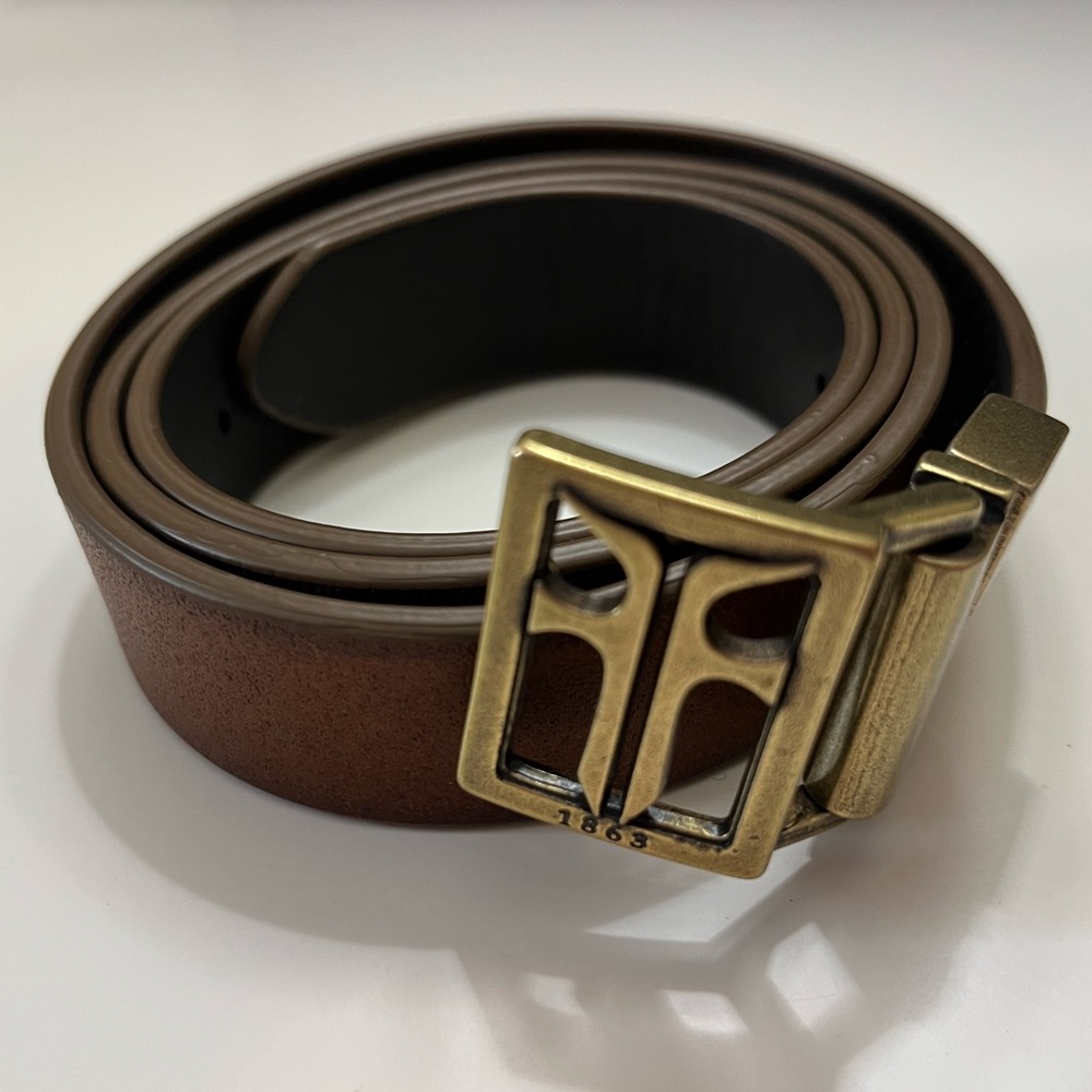 FRYE Women’s Genuine Leather Belt